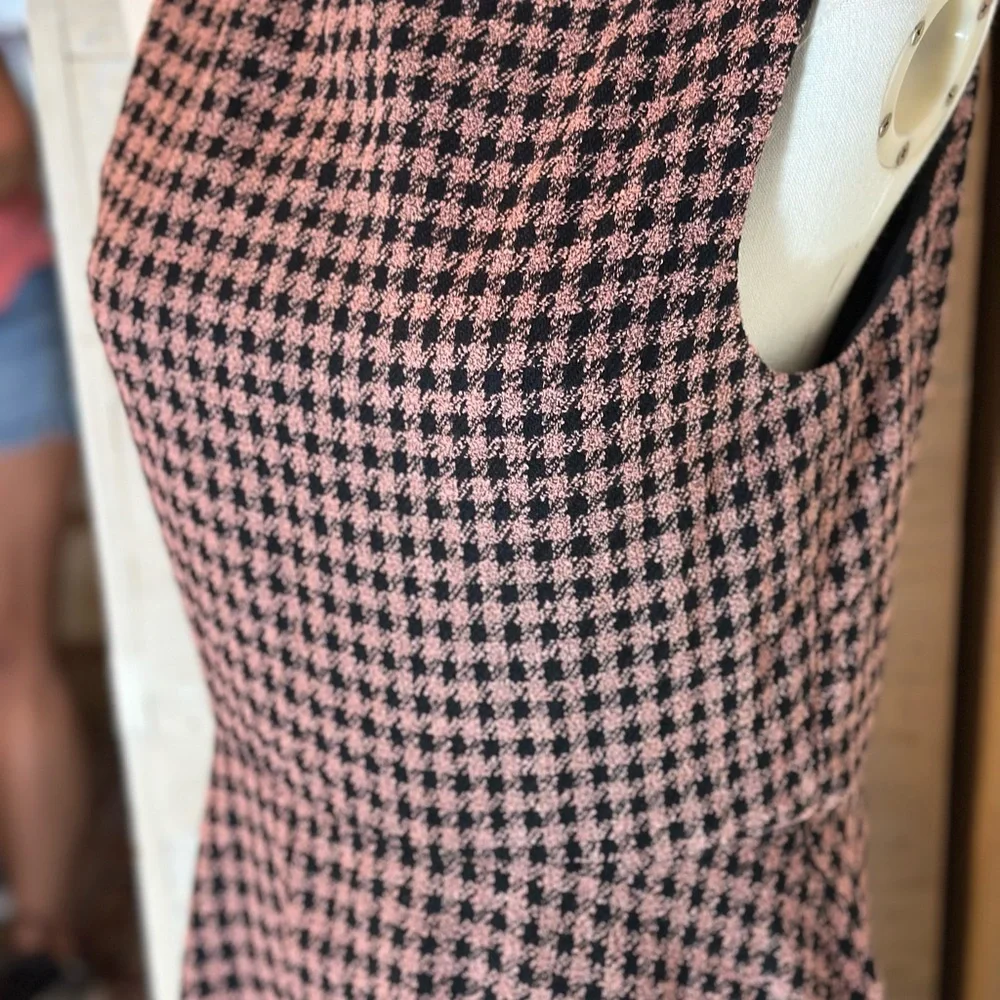 Eva Franco Anthrologie SZ 10NWOT Houndstooth pink black fit and flare midi dress